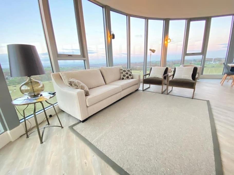 Luxury Converted Water Tower In Flockton Villa Emley Eksteriør bilde