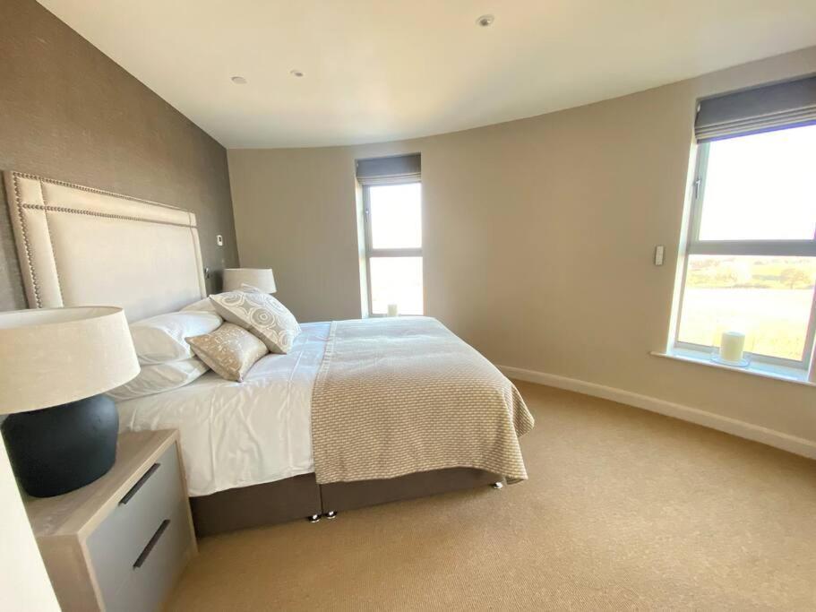Luxury Converted Water Tower In Flockton Villa Emley Eksteriør bilde