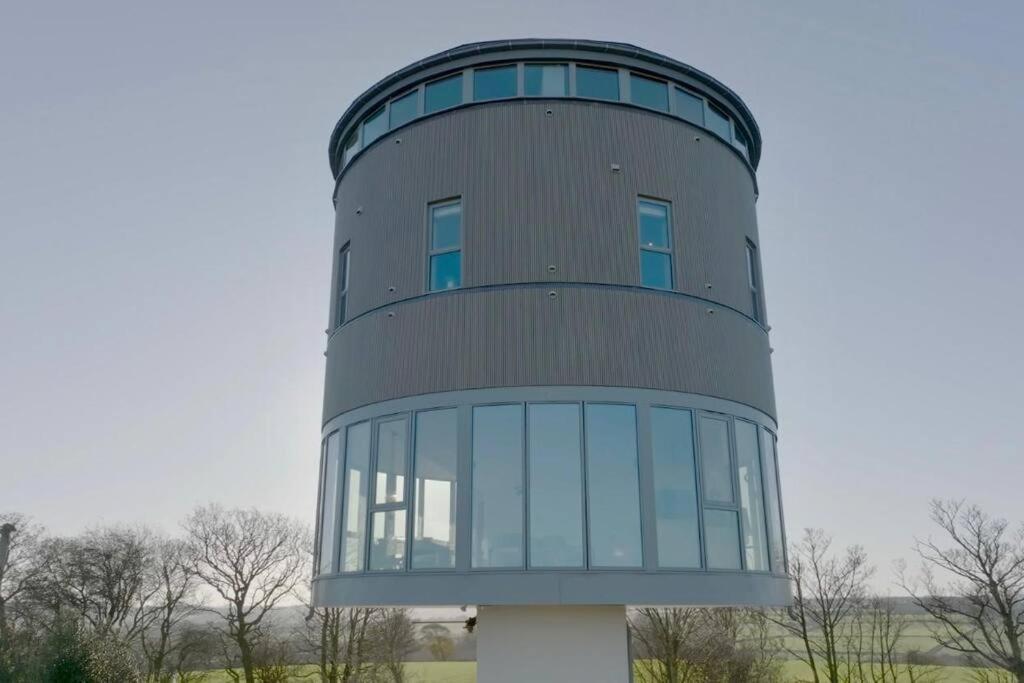 Luxury Converted Water Tower In Flockton Villa Emley Eksteriør bilde