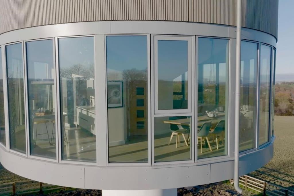 Luxury Converted Water Tower In Flockton Villa Emley Eksteriør bilde