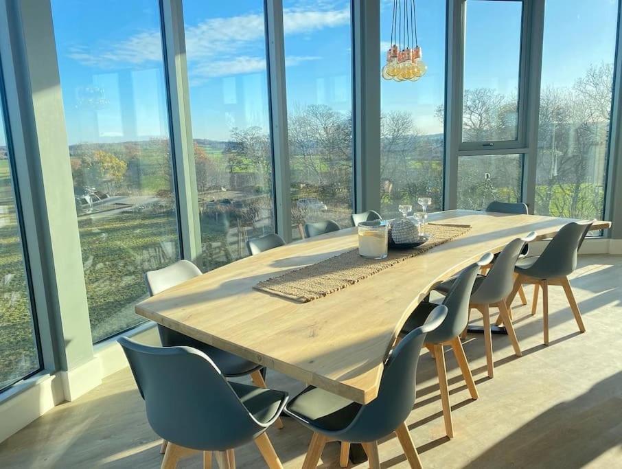 Luxury Converted Water Tower In Flockton Villa Emley Eksteriør bilde